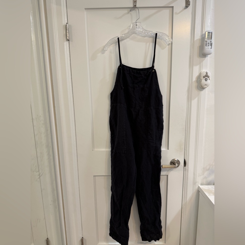 LACAUSA black linen + cotton blend thin strap overalls (fair condition)